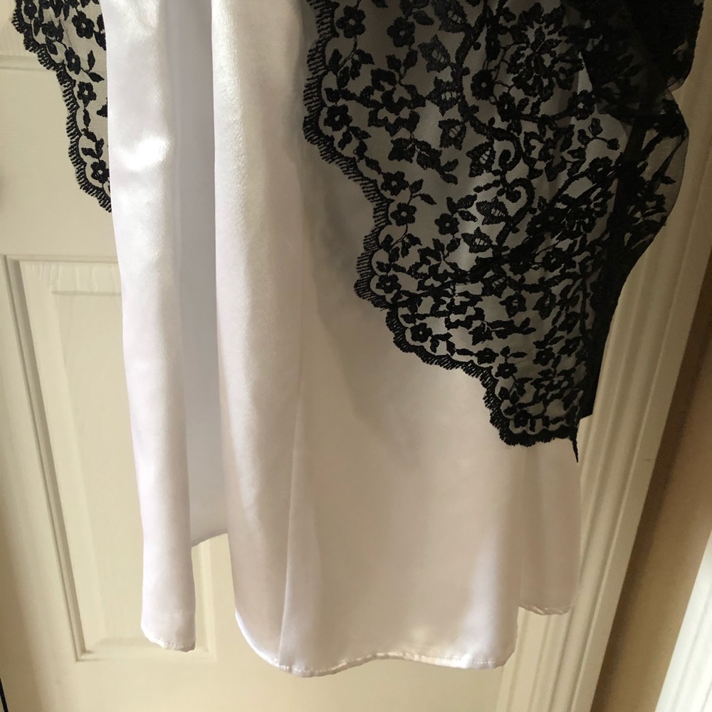 Dress - Picture 4 of 4